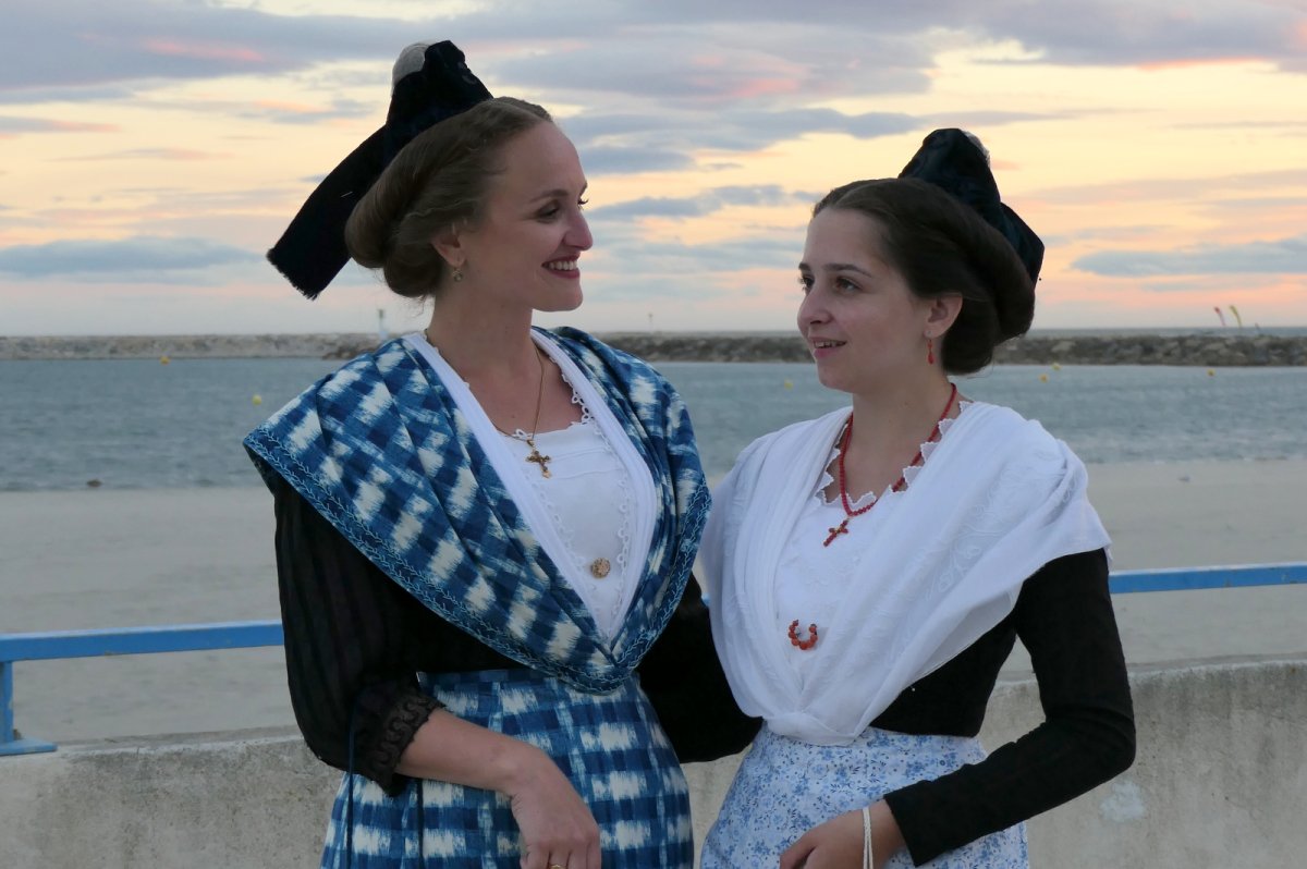 Une vierginenco et sa marraine