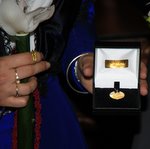 Une médaille de demoiselle d'honneur
